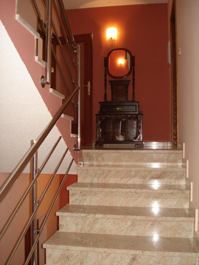 Apartments Villa Angela Đảo Krk Ngoại thất bức ảnh