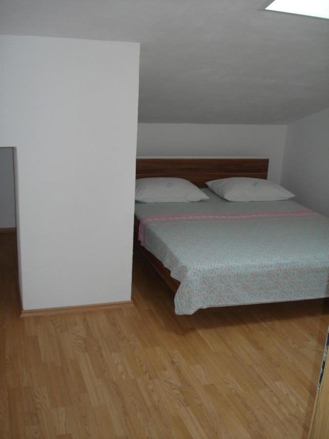 Apartments Villa Angela Đảo Krk Phòng bức ảnh