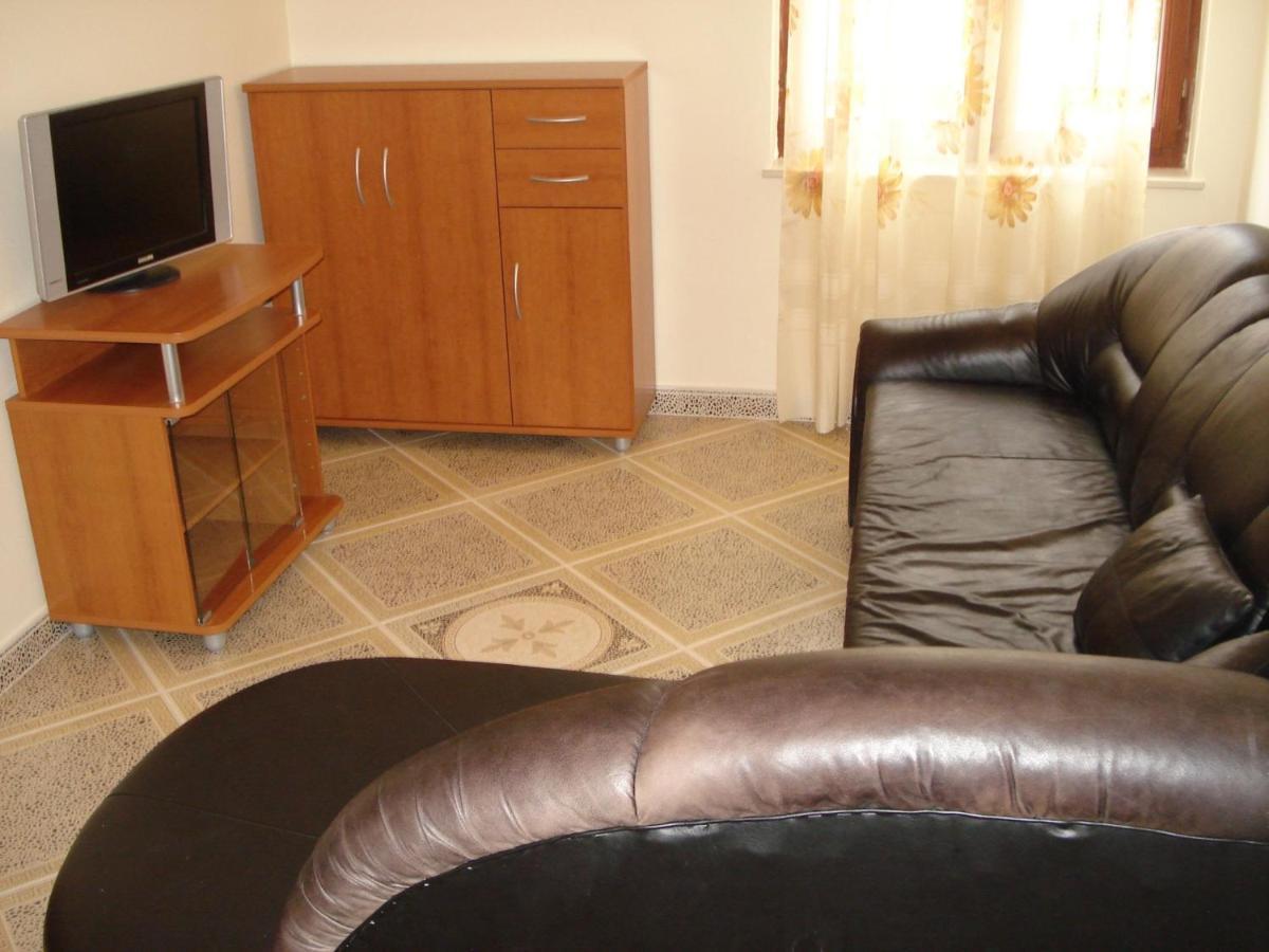 Apartments Villa Angela Đảo Krk Phòng bức ảnh